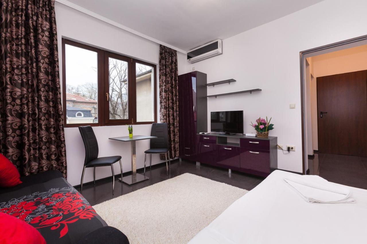 Central Beach Guest Rooms Burgas ภายนอก รูปภาพ